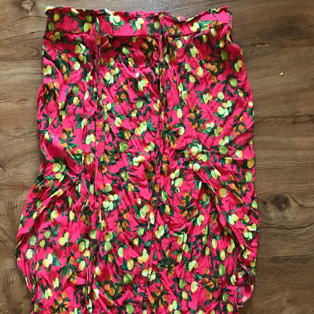 Signature Studio Skirt